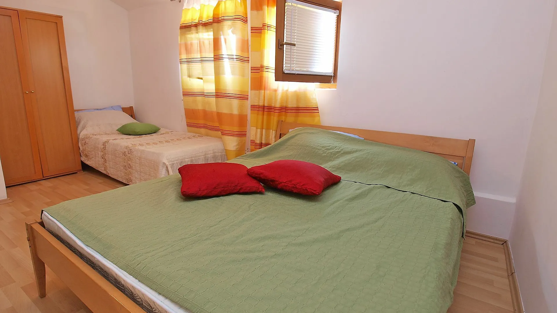Apartment Manda 709 location